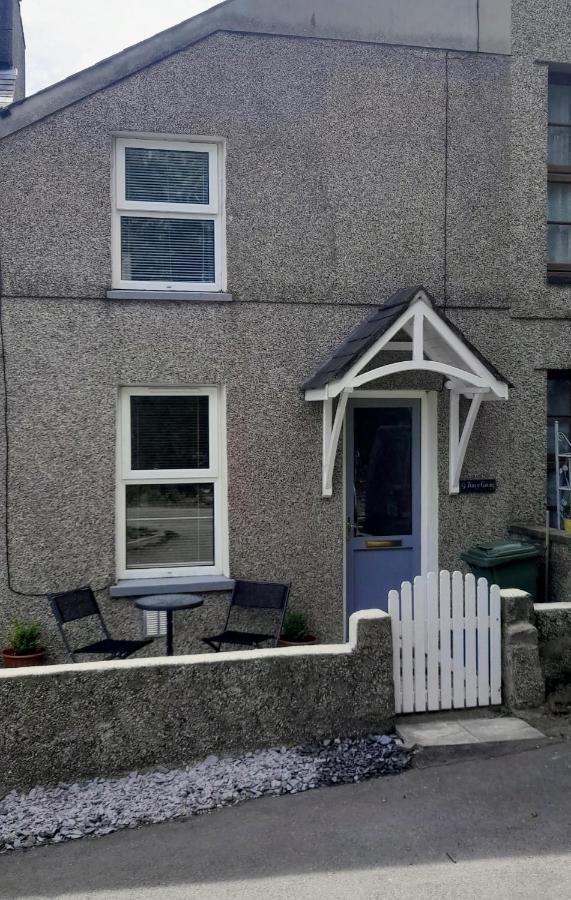 Cosy Mews House Close To Harbour Porthmadog Exterior foto